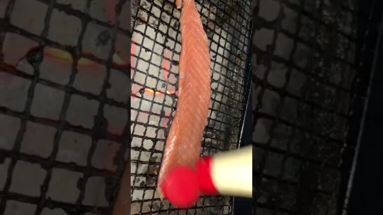 Salmon Mayonnaise【１minute Camping Cooking】#Shorts