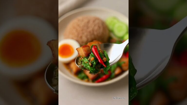 กระเพราหมูกรอบบบบบบ