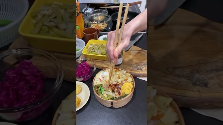 たけのこご飯🌿キキがお花見行くなら、こゆお弁当がいいなあと妄想して作りました🤣ただの旦那弁当#お弁当 #旦那弁当 #キキ弁 #food #料理