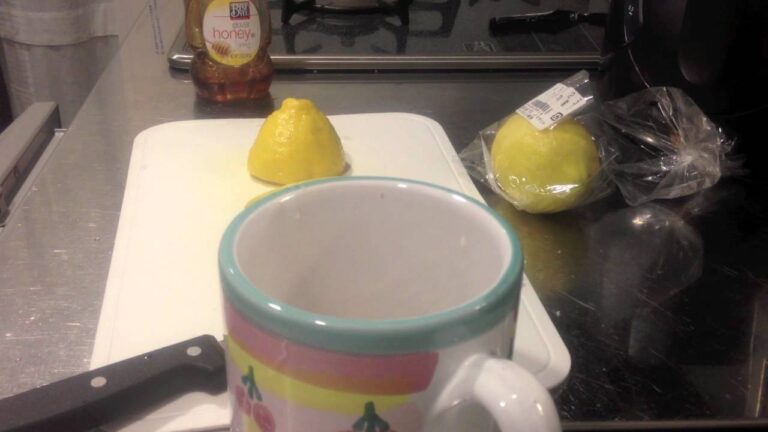 風邪対策！超簡単に出来るはちみつレモンの作り方の動画
