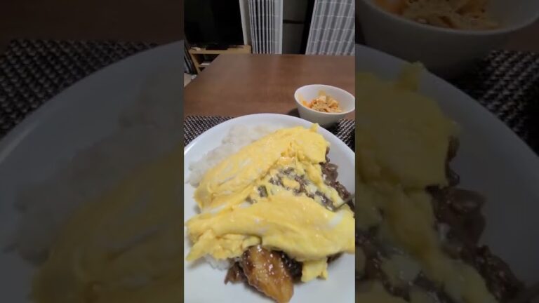 スマホ用意してる間に固くなってしまったオムハヤシ💧味は⭕ #オムハヤシ#オムレツ #ハヤシライス