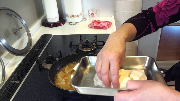 うちのごはん 牛すじ大根の味噌煮