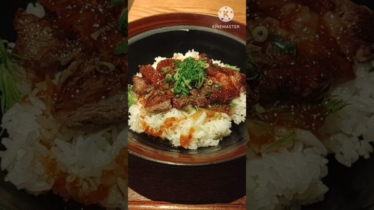 【神戸グルメ】地下街でがっつり飯『肉のツクモ』ステーキ丼定食をランチで食べる　#shorts