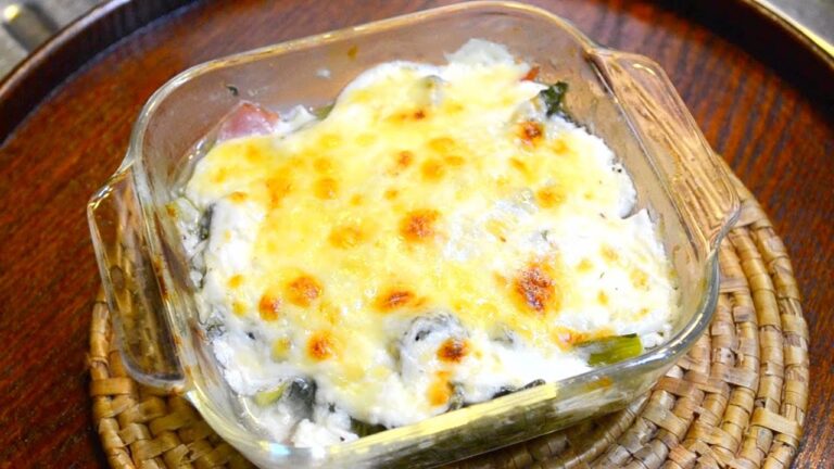 小松菜とベーコンのヨーグルトグラタンの作り方　　How to make yoghurt gratin of bacon and mustard spinach