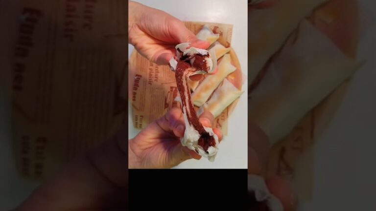 簡単だけどとろ〜り美味しい！春巻きの皮でお手軽おやつ #Shorts