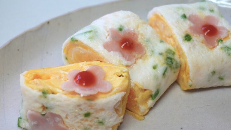 【お弁当映え】コッケランマリ風♪お花卵焼きピーマンとハムで作ってみた