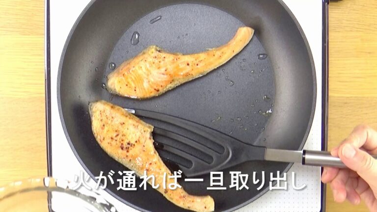 秋鮭のガーリックムニエル