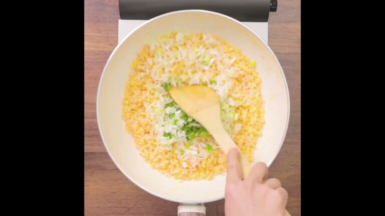 ガリバタでしっかり味付け がっつり 明太子のバター炒飯 #cooking  #簡単レシピ #チャーハン