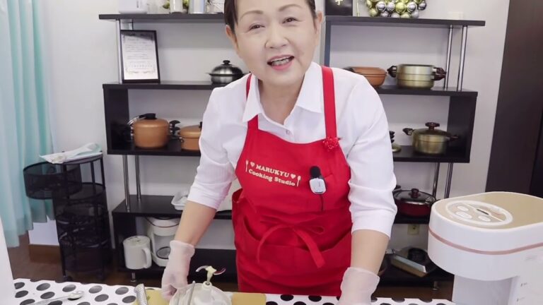 元気モリモリ！ほうれん草とミカンのスープ