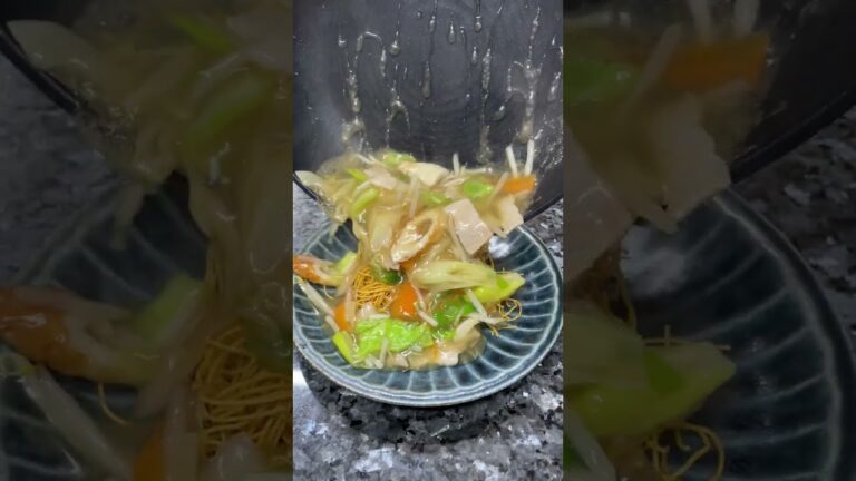 #shorts かた焼きそばにあんかけをオン！