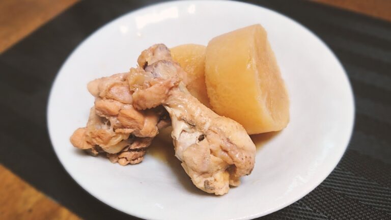 鶏手羽元と大根の煮物【料理】