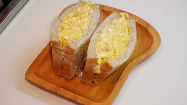 不器用な主婦がコールスローを使って作る【タマゴサンド】