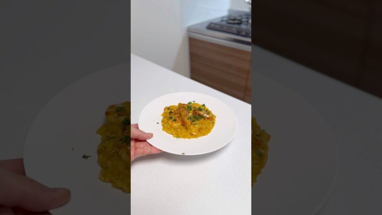 海老とサフランのリゾット🦐パエリアっぽいリゾット如何ですか？ #レシピ #パスタ #pasta #food #cooking #recipe #risotto