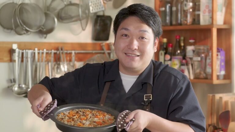 鉄鍋好き料理男子、RYOSUKEがつくる　もち米の中華炊き込みごはん