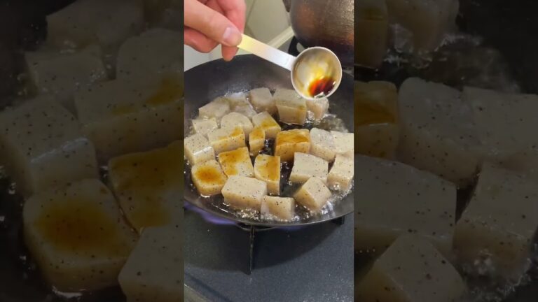 【簡単すぎる！】黒こんにゃくのピリ辛炒め！10分レシピ