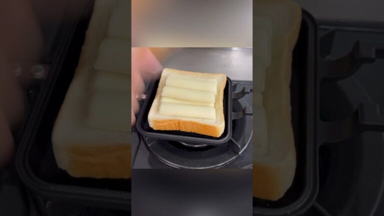 【超簡単】伸びるチーズホットサンド　#shorts #asmr #ホットサンド #チーズ