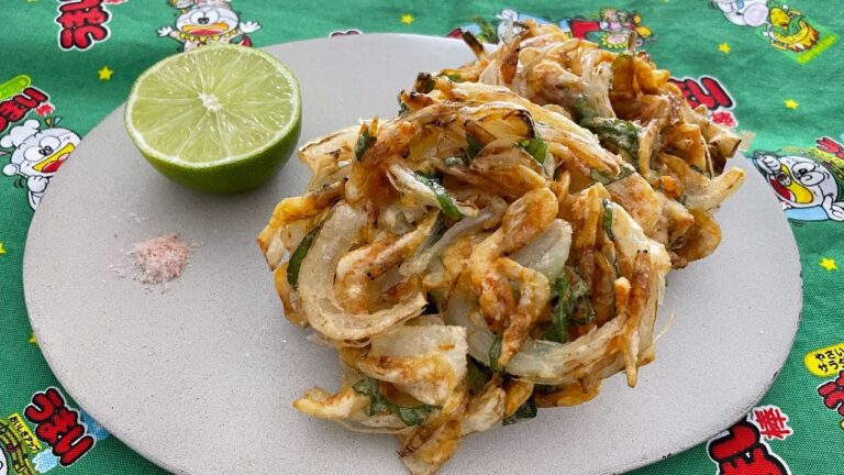 How to make Mixed Tempura with Sakura Shrimp [Japanese Kakiage] | 桜エビと大葉のかき揚げの作り方