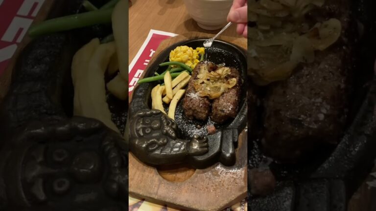 【ハンバーグ】ブロンコビリーで腹パンまでサラダバーを楽しむつもりが、まさかの○○を大食いする結果に ブロンコビリー・ハンバーグ #shorts #食べ放題 #ファミレス #食べ放題 ＃飯テロ