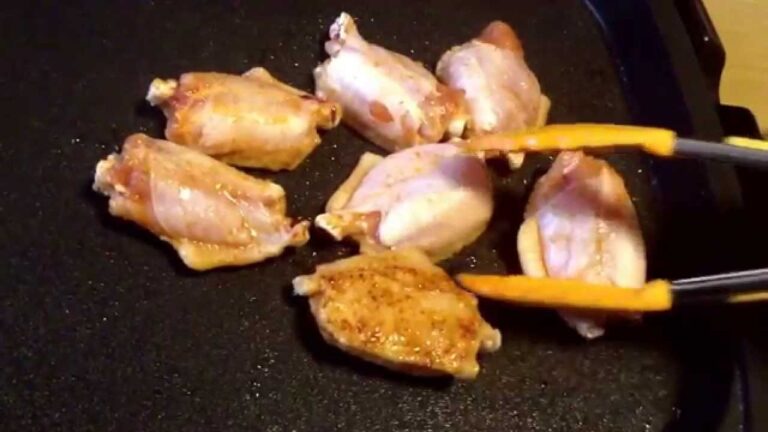 肉のつるおか「特製 手羽中」