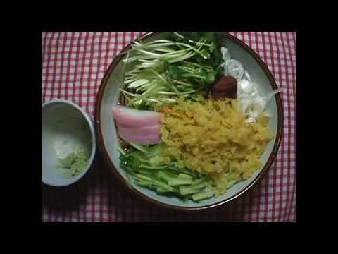 冷やしたぬきそばを作る