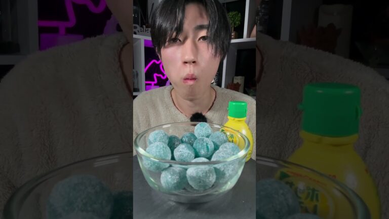 世界一酸っぱい飴🍬メガサワーラズベリー😝 #asmr #asmrsounds #shortvideo #subscribe