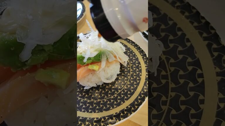 はま寿司「サーモンアボカド」
