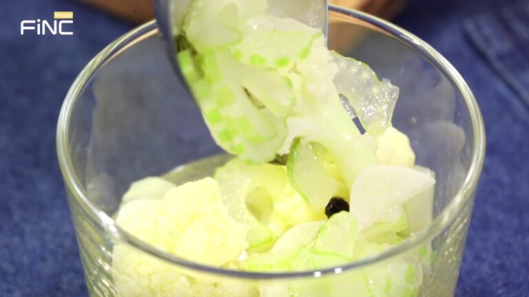 ダイエットレシピ｜カリフラワーとセロリの即席ピクルス｜FiNC(フィンク)