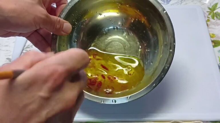 俺なりの男料理🔥採れたミニトマトでアヒージョ🎵美味すぎてまた苗を植えちゃうW