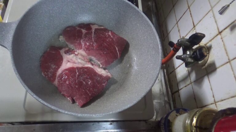 超簡単ジャガバタ作りとステーキ焼きます☆