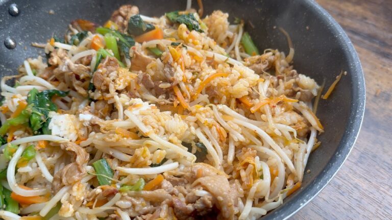 【韓国料理】お焦げが美味しい野菜たっぷりのビビンバ【昼呑み】