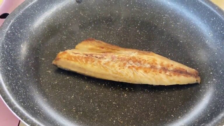 焼く鯖（塩鯖）の焼き方（板長編）