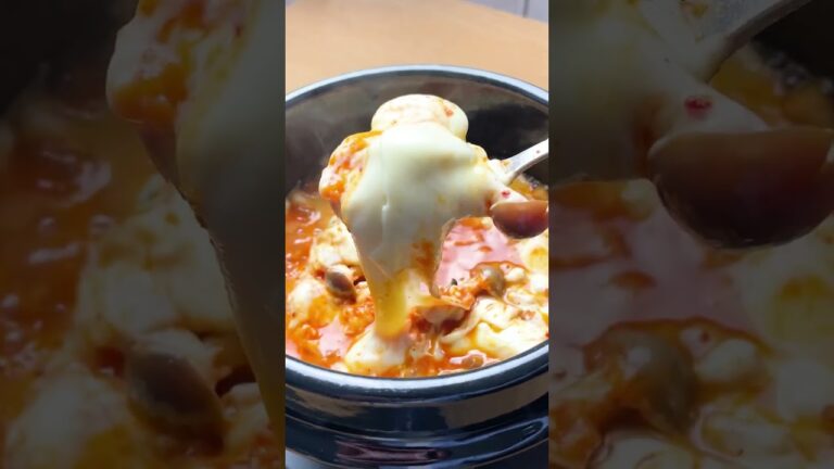 「とろ～りチーズのスンドゥブチゲ」🧀 #shorts
