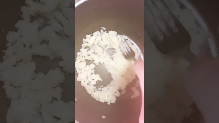 じゃがいもとひき肉のオムレツ