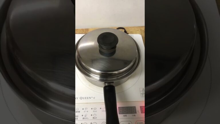 スパイスミックスのチキン煮込み #クイーンクック #時短料理 #無水鍋