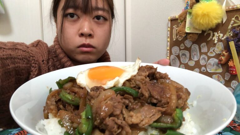 お昼ご飯に大盛り焼肉丼食べるよ