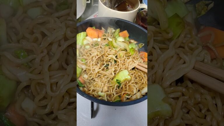 ベルフィーナ調理「肉なし野菜のみ焼きそば」
