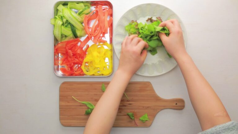 純白ごま油のドレッシングで♪ 『にんじんリボンのピーラーサラダ』