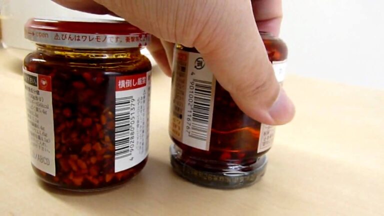 辛そうで辛くない少し辛いラー油vsぶっかけ！おかずラー油チョイ辛