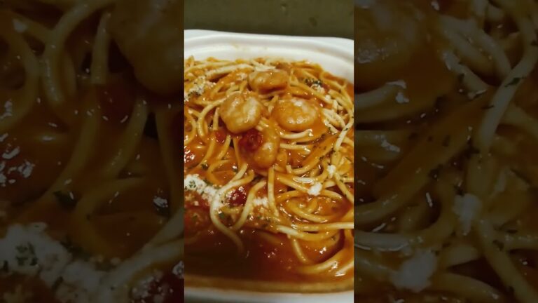 【セブンイレブン】オマールソースの海老トマトクリームパスタ！