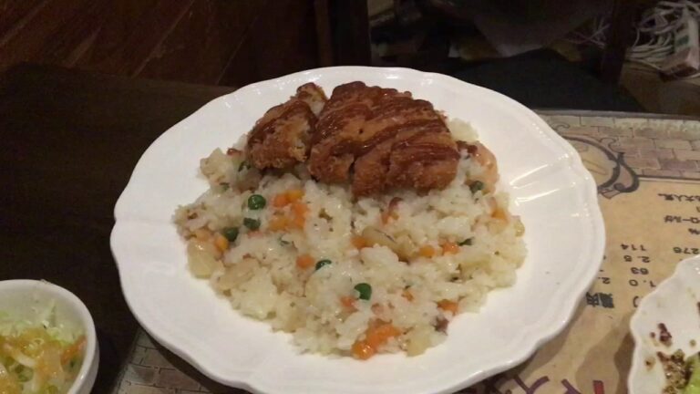 エビピラフ　チキンカツトッピング　海老ピラフ　ちきんかつ　チキンカツ　ライダーズカフェMACHⅢ　グルメ