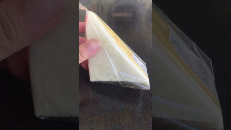 千葉市さつきが丘のリヨンコッペのたまごパン　マヨネーズが入ってて好みでない　#卵　#sandwich #egg #bakery #food #japanfood #japan