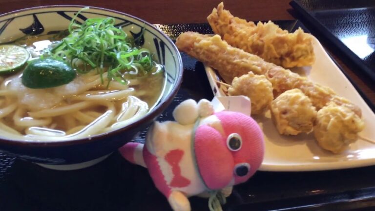 冷やしすだちおろしうどん  と　里芋天　かしわ天　ちくわ天　丸亀製麺