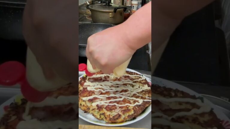 娘絶賛のふわふわお好み焼き/豆腐と大量のエノキがポイント/肝心の仕込み部分を撮り忘れ… #お好み焼き