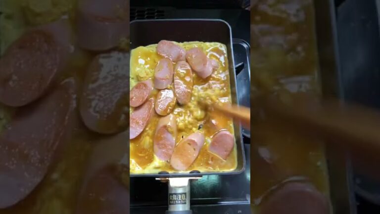 卵と魚肉ソーセージで貧乏丼を作る男　#short