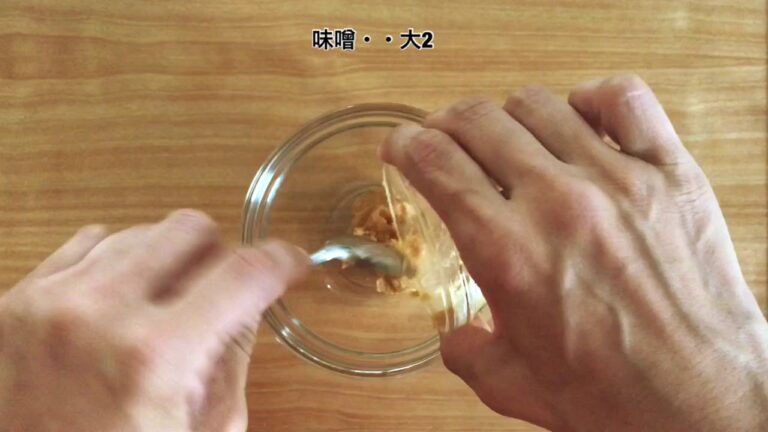 きゅうりとなすの味噌炒め