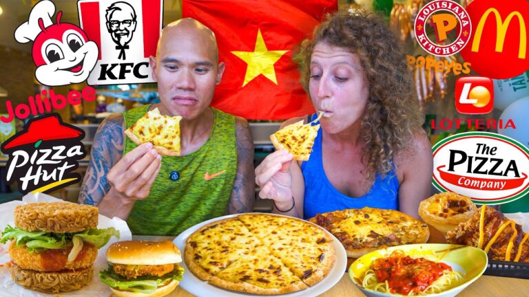 Vietnamese Fast Food Tour in Da Nang, Vietnam ft. DURIAN PIZZA - Eating the WORLD'S SMELLIEST PIZZA!