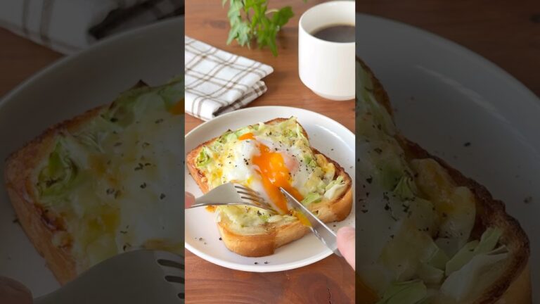 ごちそうトースト‼️とろ〜りたまごがたまりません😋