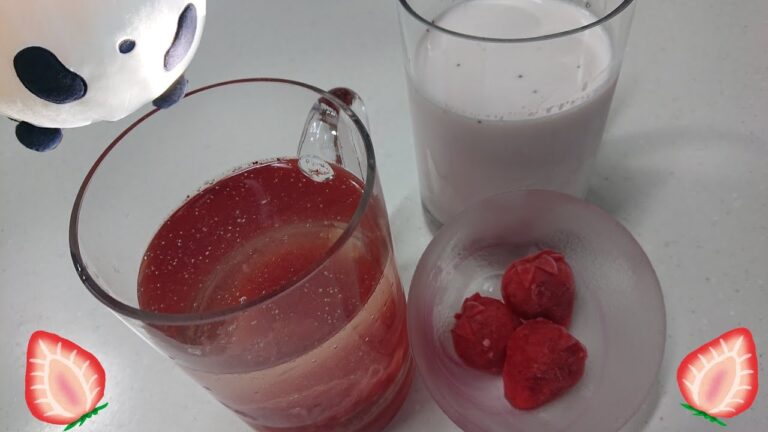 冷凍いちごで簡単!!『いちご氷』でイチゴミルクやイチゴソーダ!!