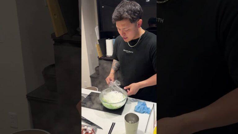 【酒のツマミにもってこいシリーズ】新玉タコ中華風マリネ #料理 #マッチョ #元カレ #飯テロ #cooking