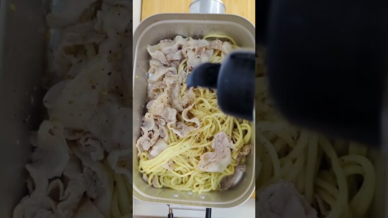 ほりにしで豚ニラ焼きそばをメスティンで作りました😊簡単に作れますので調理工程はリールをどうぞ！#キャンプ飯 #キャンプ好きな人と繋がりたい #メスティン #焼きそば #キャメサメ